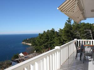Fotografia z galérie ubytovania Holiday villa Gojko in Omis - Stanici with sea view v Omise