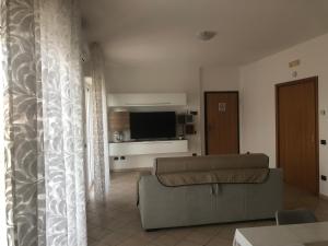 TV a/nebo společenská místnost v ubytování Luxury Affitti brevi
