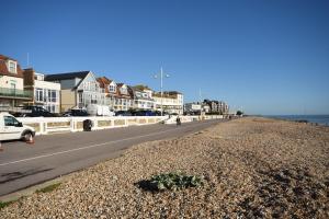 Gallery image of Marine Court - Bognor Regis in Bognor Regis