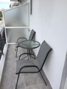 Posezení v ubytování Seaside Apartments Flogita