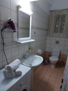 A bathroom at "Vasiliki" Home