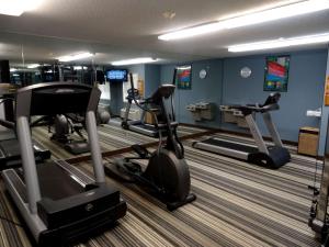 Fitnesscentret og/eller fitnessfaciliteterne på Sonesta Simply Suites Boston Burlington