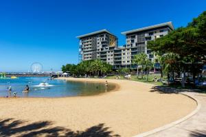 Gallery image of Serenity Neptuna - 3brm luxury at Darwin Waterfront in Darwin