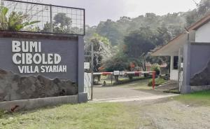 Fotografie z fotogalerie ubytování Bumi Ciboled Mitra RedDoorz near Gerbang Tol Pamulihan v destinaci Jatinangor