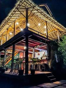 Restoran atau tempat makan lain di Basa-basi Lodge