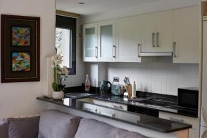 Η κουζίνα ή μικρή κουζίνα στο HomeSweetViews Anyós