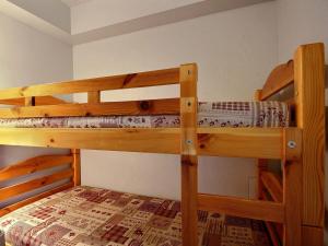 Appartement La Plagne, 1 pièce, 4 personnes - FR-1-455-89の見取り図または間取り図