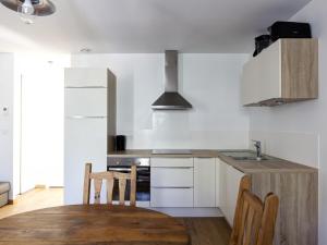 Kuchyň nebo kuchyňský kout v ubytování Appartement Brides-les-Bains, 2 pièces, 4 personnes - FR-1-512-41