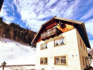 The building in which the holiday home is located