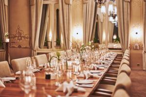 Un restaurant sau alt loc unde se poate mânca la Hotel Interlaken
