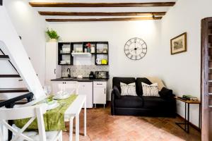 A kitchen or kitchenette at Casa Ispal Alfalfa