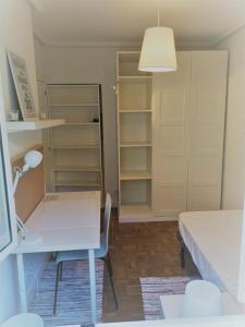 Zdjęcie z galerii obiektu Vive Vitoria Apartamento con jardín w mieście Vitoria-Gasteiz