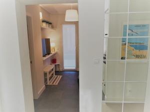 Zdjęcie z galerii obiektu Vive Vitoria Apartamento con jardín w mieście Vitoria-Gasteiz