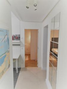 Zdjęcie z galerii obiektu Vive Vitoria Apartamento con jardín w mieście Vitoria-Gasteiz