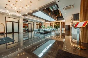 a living room with a pool in a house at Iza Hotel in Sighetu Marmaţiei