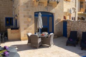 Sân trong/khu vực ngoài trời tại Stunning 4 bedrooms House with views in Gozo