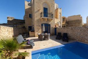 Hồ bơi trong/gần Stunning 4 bedrooms House with views in Gozo