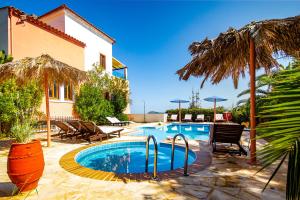 Πισίνα στο ή κοντά στο Villa Seli