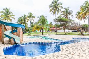 Bazén v ubytování Mar & Sol Praia Hotel nebo v jeho okolí