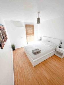 Spacious two Bedroom Flat