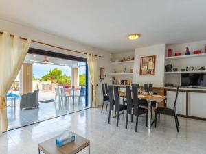 A kitchen or kitchenette at Holiday Home Anromi by Interhome Még 37 kép