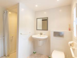 A bathroom at Holiday Home Anromi by Interhome