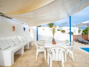 The swimming pool at or close to Holiday Home Anromi by Interhome