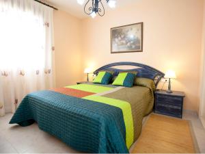Posteľ alebo postele v izbe v ubytovaní Apartment Coral Beach 02 by Interhome