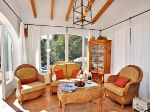A seating area at Holiday Home El sueno de Jeanne-Marie by Interhome Még 15 kép