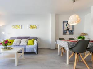 Χώρος καθιστικού στο Apartment Princep Apartment by Interhome