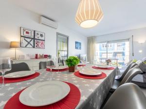Χώρος καθιστικού στο Apartment Princep Apartment by Interhome +18 φωτογραφίες