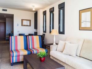 Posedenie v ubytovaní Apartment Alamar by Interhome