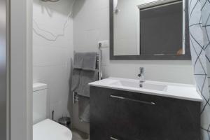 A bathroom at Estudio 19 Bajo reformado