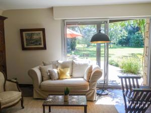 Χώρος καθιστικού στο Holiday Home Kerhellec by Interhome