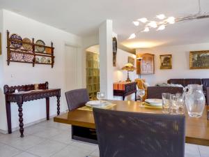 Posezení v ubytování Apartment Carina by Interhome