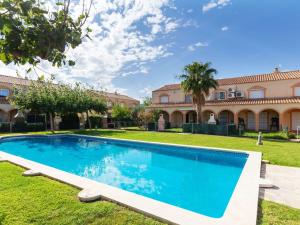 Bazén v ubytovaní Villa Villa Formentera by Interhome alebo v jeho blízkosti