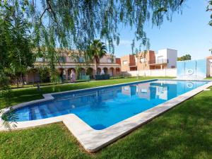 Bazén v ubytovaní Villa Villa Formentera by Interhome alebo v jeho blízkosti