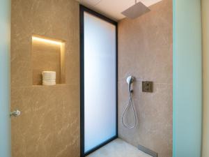 Ein Badezimmer in der Unterkunft Villa Can Navarro by Interhome