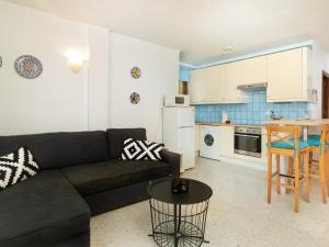 A kitchen or kitchenette at Apartment Oasis by Interhome