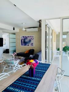 TV a/nebo společenská místnost v ubytování ZAZUE - Bello Horizonte - By INMOBILIARIA VS