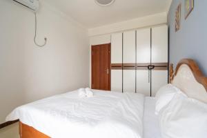 Llit o llits en una habitació de Locals Apartment Place 97
