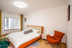 En eller flere senger på et rom på Locals Apartment House 01