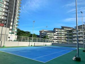 Tenis a/nebo squash v ubytování Humble Abode Friends Suite 2-4pax Geo38 Genting Free WiFi nebo okolí