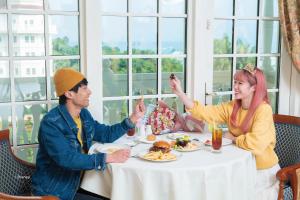 Clientes alojados en Hong Kong Disneyland Hotel
