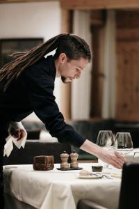 Hostia v ubytovaní Dorfhotel Beludei