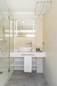 A bathroom at iloftmalaga Calle Cisneros