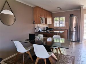 Gallery image of Town House at The Reeds in Centurion