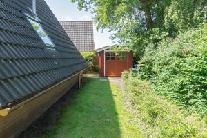 Ein Garten an der Unterkunft Ferienhaus Seestern