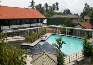 Afbeelding uit fotogalerij van Garden Beach Hotel Kalutara in Kalutara