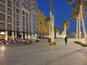 Amazing view apartment in Golf Porto Marina with marina access vendégei